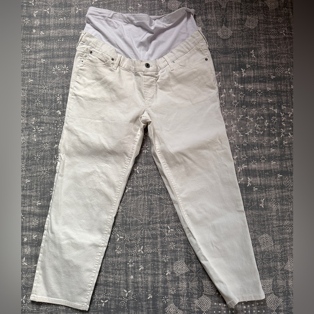 White Gap Maternity Cheeky Straight Jeans. Size 14
